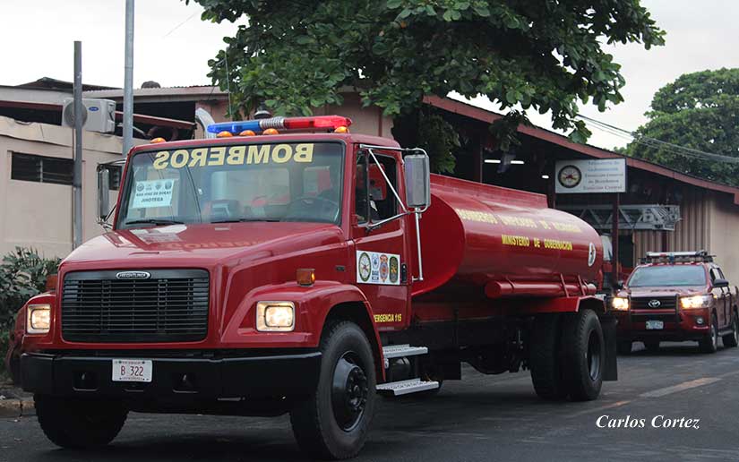 BOMBEROS